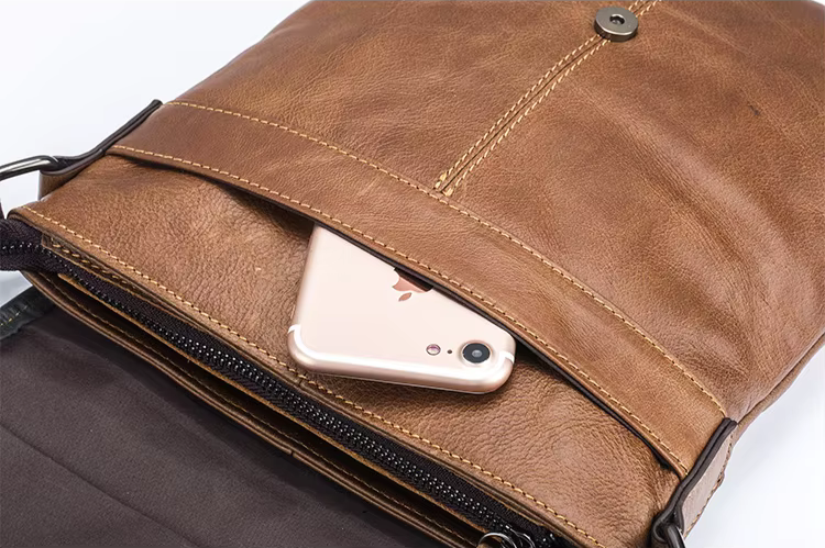 Shoulder Bag Masculina Chicago Marrom | URBANO'S