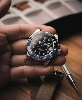 Relógio Automático Preto Azul GMT Date | URBANO'S